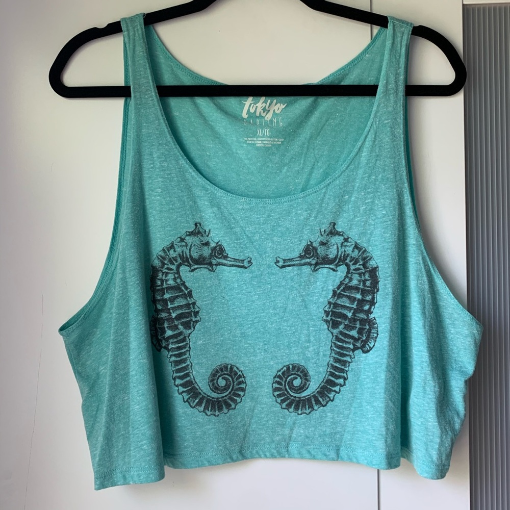 Seahorse graphic crop top